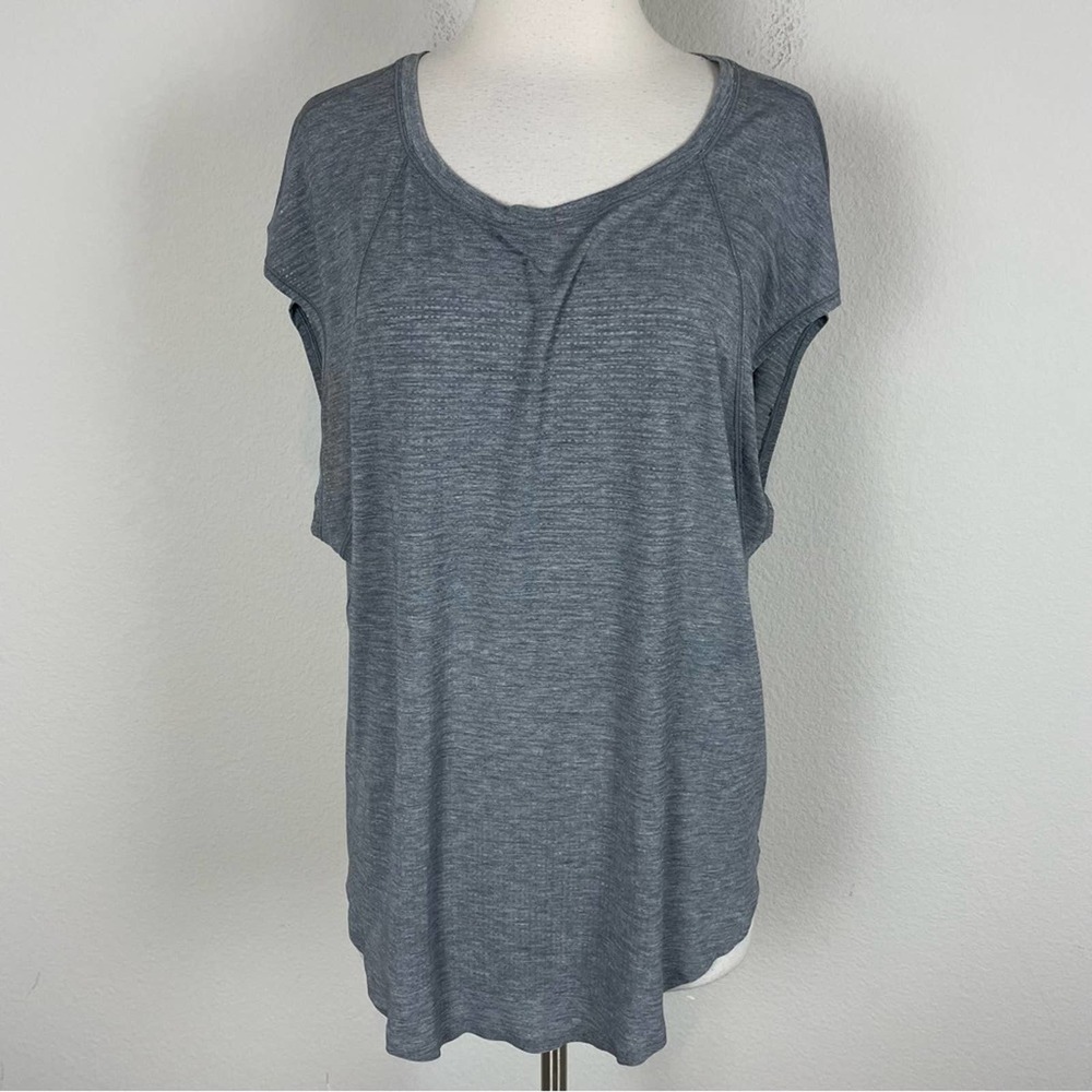 Lululemon Gray plant To Pike Relaxed Fit Short Sleeve Top Med / Large